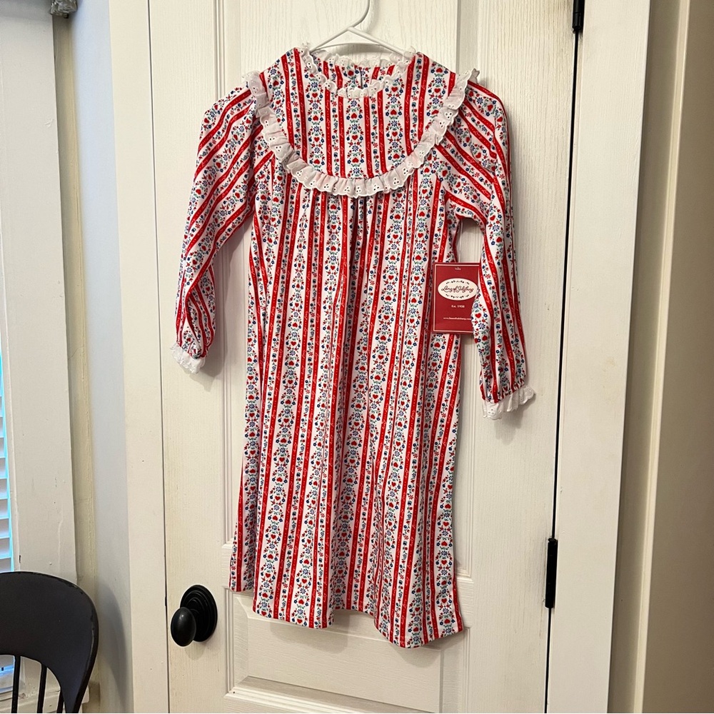NWT Girls Lanz of Salzburg Nightgown